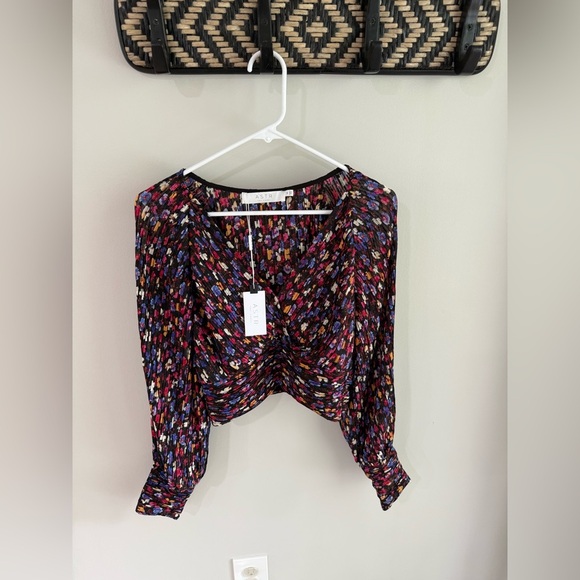 ASTR The Label Pernilla Pleated Long Sleeve Blouse - Black/Pink Ditsy - Medium - Picture 4 of 14